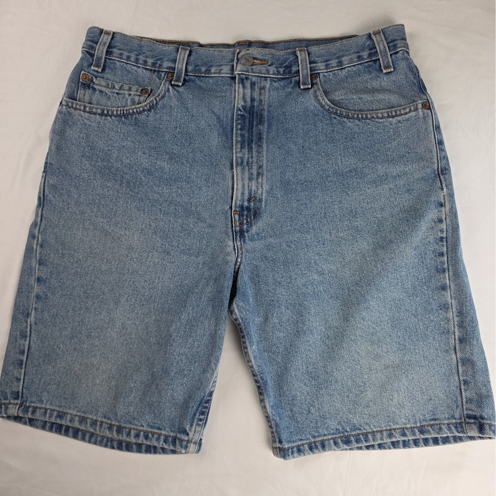 Vintage Levi's 505 Denim Shorts Jorts Medium Wash Classic Blue 36 x 8.5 Cotton